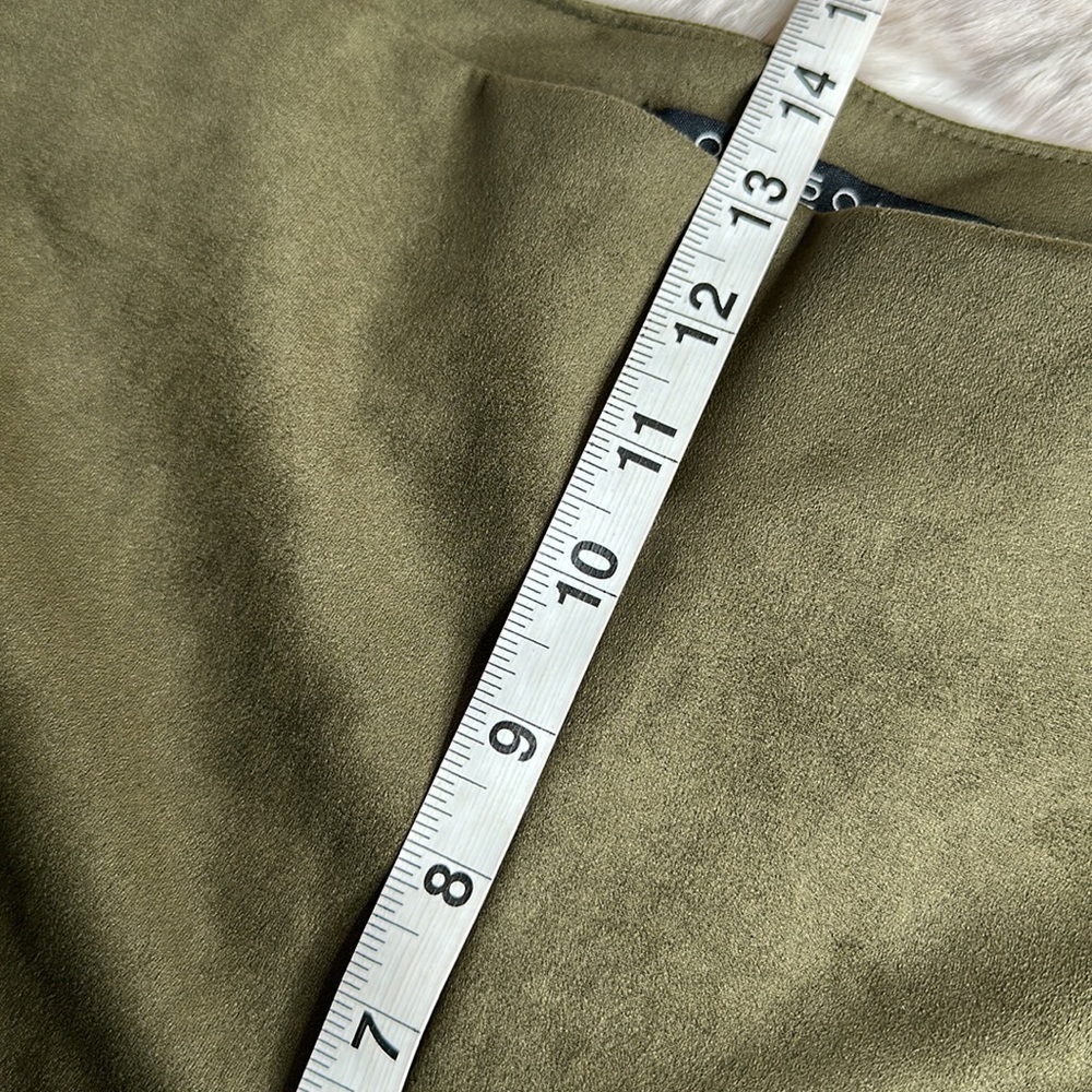 One5One | for Stitchfix 
Green High Rise Pull On Bonded Suede Skinny Leg… - Picture 9 of 14